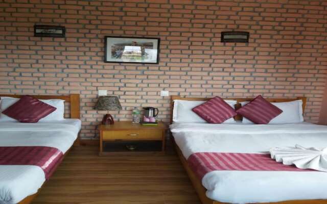 MeroStay 101 Hotel Valley View Inn