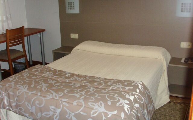 Hostal Residencia Fornos