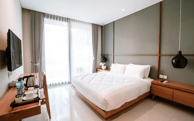 One Degree Sunset Hill Leisure