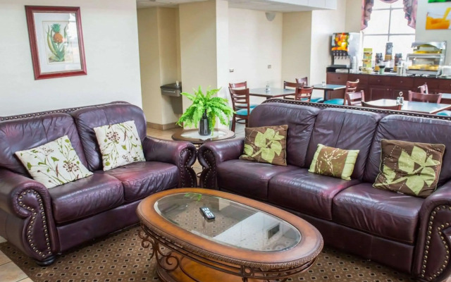 Quality Inn Chipley I-10 at Exit 120