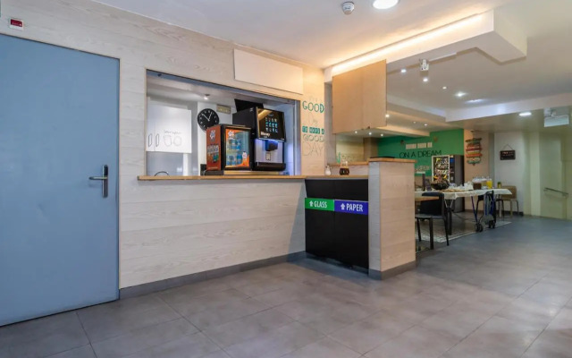Sun & Moon Hostel