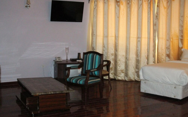 Misty Mountain Lodge