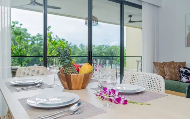 Beachside 2BR 200 m to BangTao beach