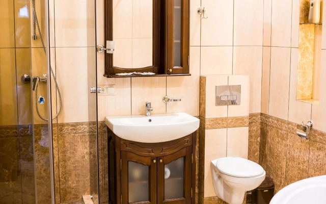 Beautiful apartment D.Galytskogo