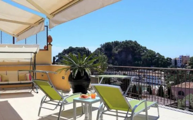 Panoramic Apartments