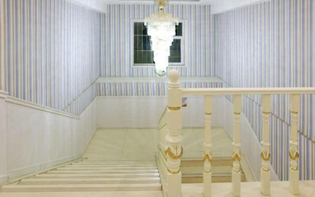 Zhangye Xinyue Shangpin Hotel (Hexi College)