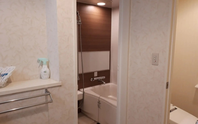 Wisterian Life Club Toba