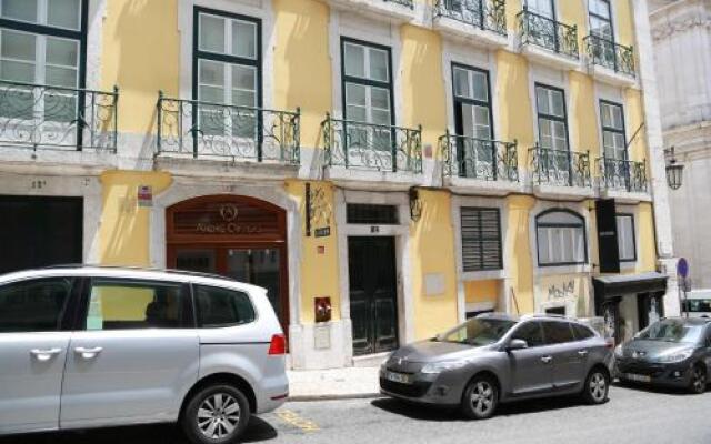 Lovelystay - Chiado 3Bedroom Wonder