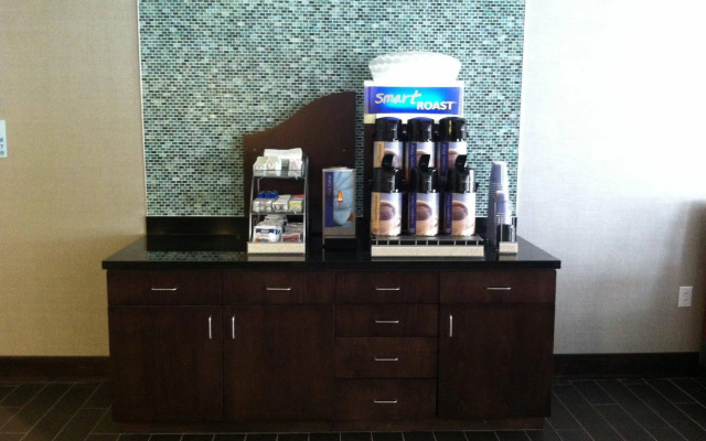 Holiday Inn Express & Suites Oak Ridge by IHG