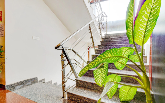 FabHotel Emirates Suites