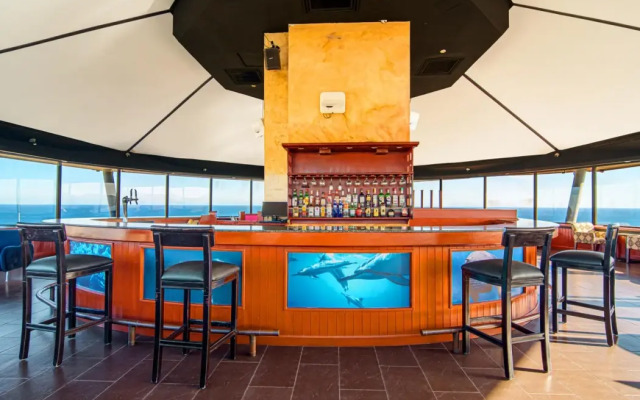 GR Solaris Lighthouse Los Cabos