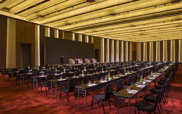 Renaissance Nanjing Olympic Centre Hotel