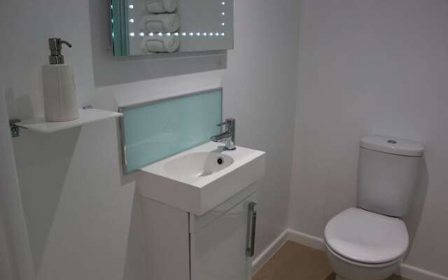 Falmouth Marina Apartment