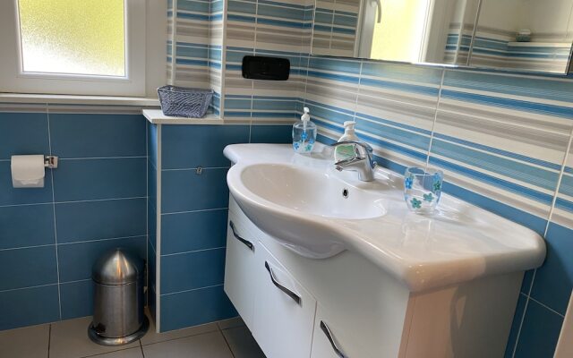Arcobaleno Apartment 500 Meters From the sea