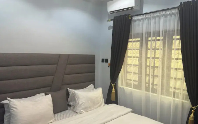Next Level Hotel & Suites