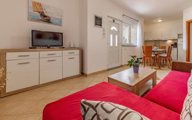 Stunning Apartment in Medulin With 2 Bedrooms and Wifi