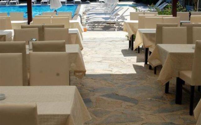 Moonstar Beach Hotel