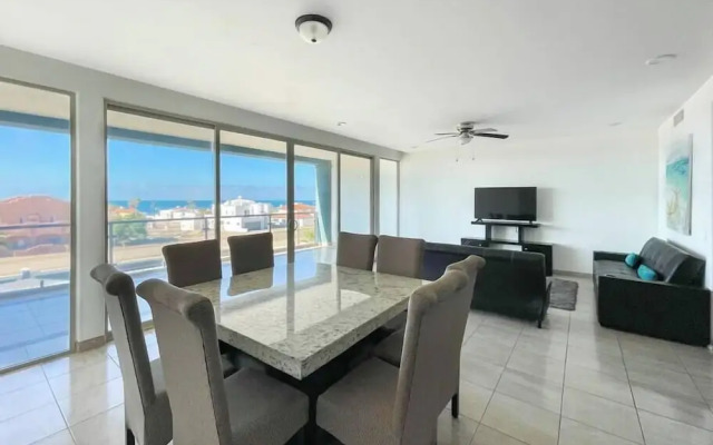 Unwind in a Modern Condo With Stunning View