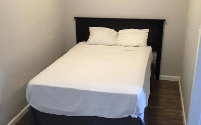 Good Knight Inn Motel