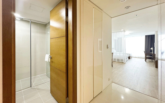 Calidas Landmark72 Royal Residence Hanoi