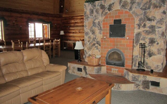 Driftwood Lodge