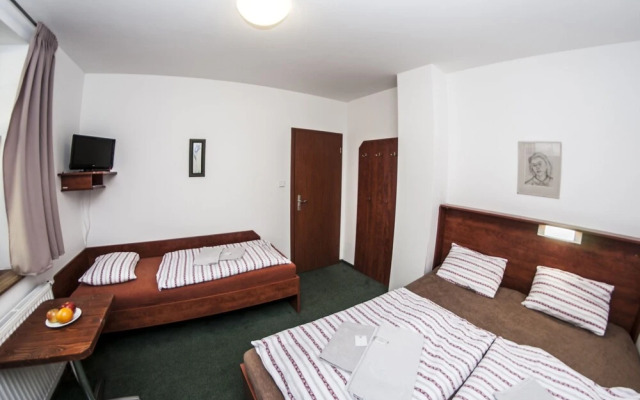 Sporthotel Å Vã½Carskã¡ Bouda