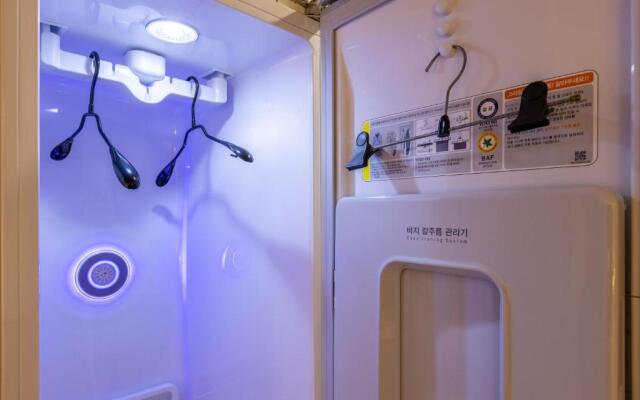 Brown Dot Hotel Minam