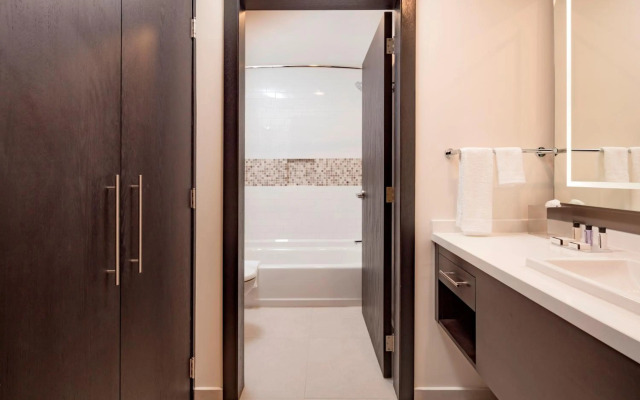 Staybridge Suites Irapuato by IHG