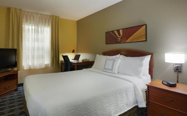 TownePlace Suites Tampa North/I-75 Fletcher