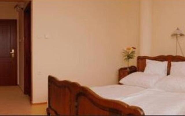 Kincsem Wellness Hotel
