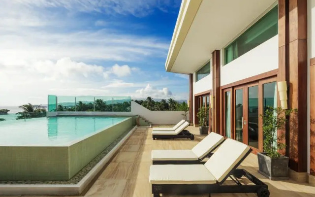 Under the Stars Luxury Apartment