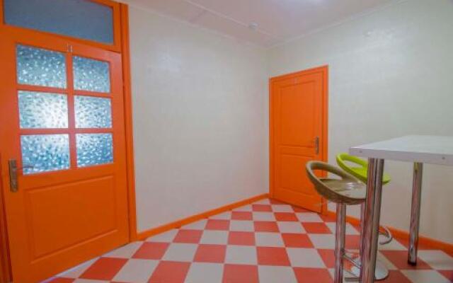 Hostel Red Cat