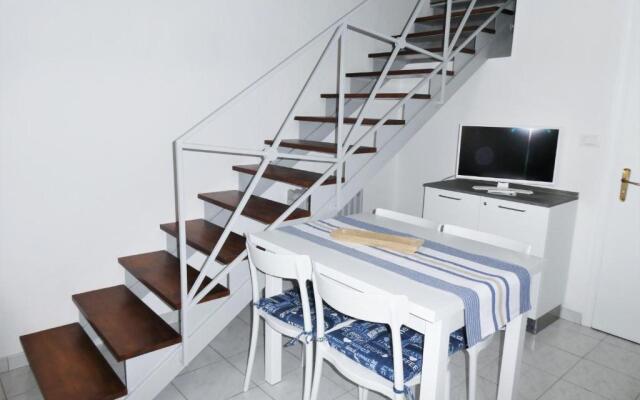 Centrale appartamento su due livelli "3"