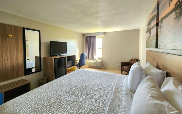 Days Inn by Wyndham Lafayette Scott