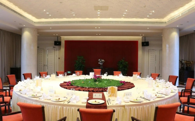Fuzhou Jeurong Hotel