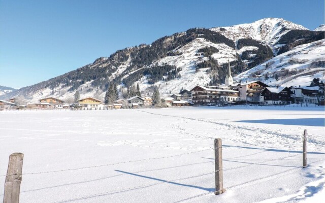 Awesome Apartment in Rauris With 1 Bedrooms and Wifi