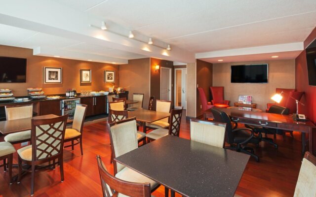 Crowne Plaza Boston - Woburn by IHG