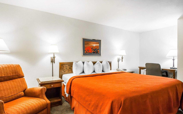 伊克诺中心酒店(Econo Lodge Central)