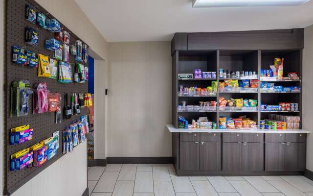La Quinta Inn & Suites by Wyndham Covington