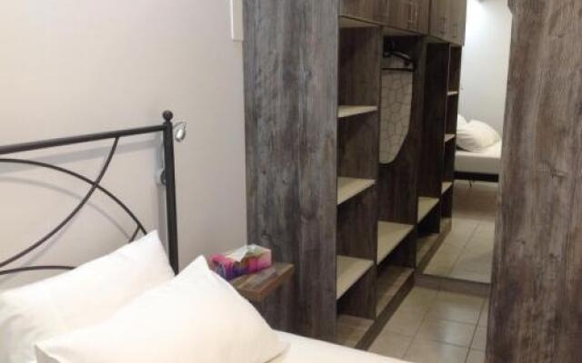 Eva Rooms