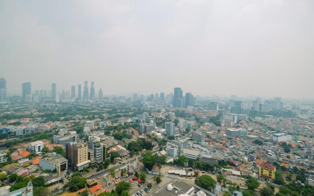 Stylish Studio Room Menteng Park Apartment