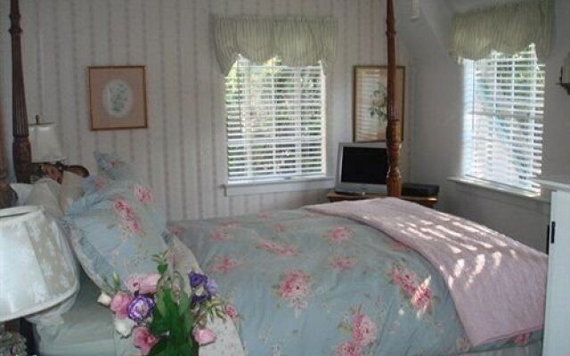 IvyWild Inn