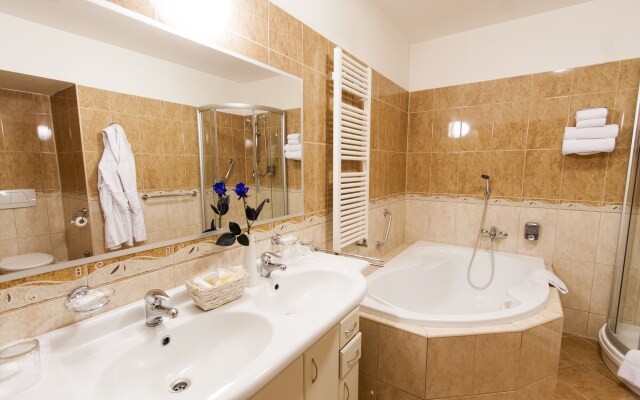 Hotel Modrá Ruže
