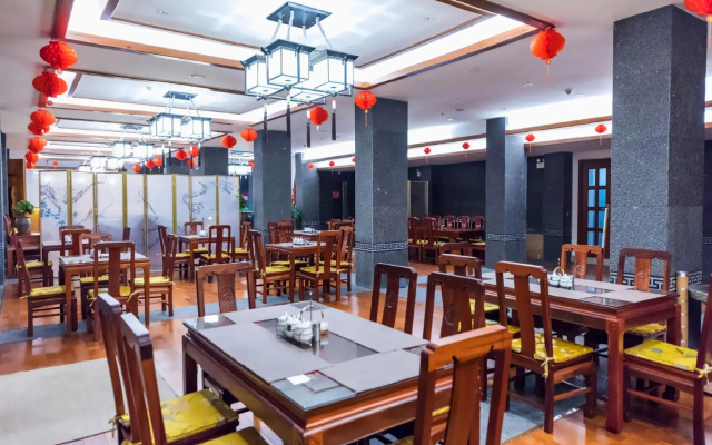 Dali Junbo Haiyue Seaview Hotel