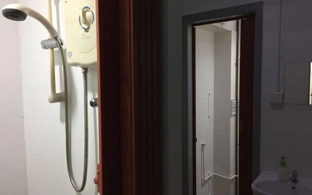 Royal Hostel