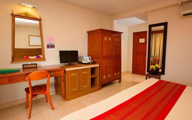 Sunset Beach Hotel - Adults Only