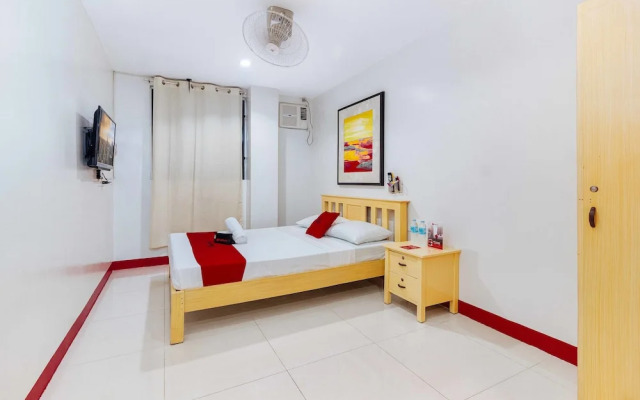 RedDoorz near Cebu Metropolitan Cathedral