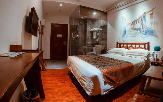 Nostalgia Hotel Beijing Yonghe Lama