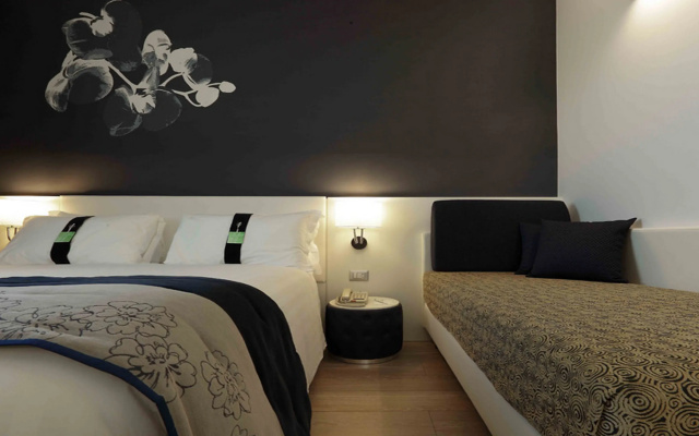 Holiday Inn Milan Nord Zara by IHG