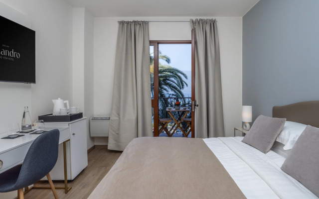 Hotel Meandro - Lake View